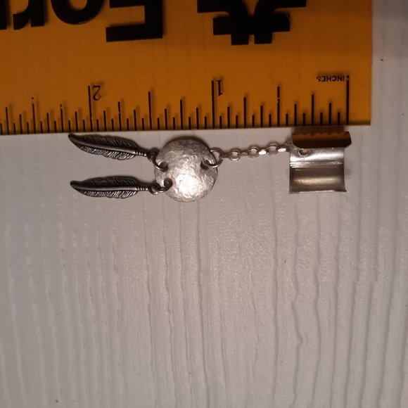 STERLING SILVER EAR CUFF WITH FEATHER DANGLE - Picture 3 of 3